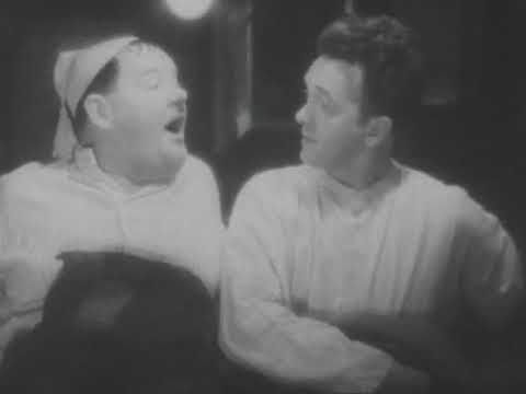 Stanlio e Ollio | I figli del deserto | Due piselli in un baccello