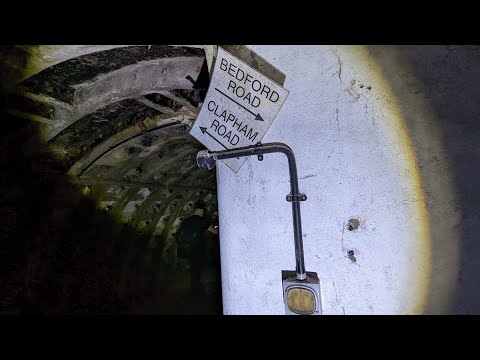 Clapham North Deep Level Shelter London, Urbex