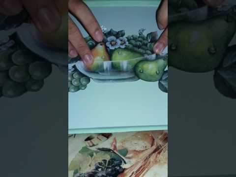 Bandeja Decorada com Decoupage By Mamiko e Vitrificação PT01