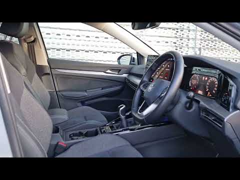 Volkswagen Golf Style 2.0TDI, Matrix LED Headlight - Image 2