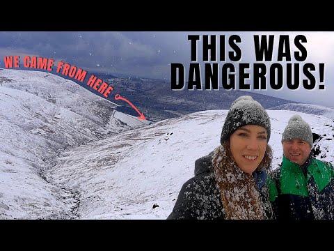 KINDER SCOUT SNOW STORM 😱 - via Crowden Clough Scramble | Peak District Walks
