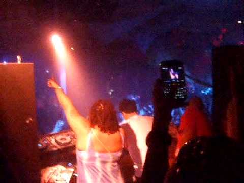 Laidback Luke @ Pacha, Ibiza - 27.08.09 - Robin S live