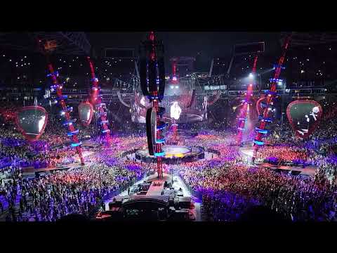 Ed Sheeran And Macklemore Live In Seattle #edsheeran #macklemore #concerts #music #livemusic