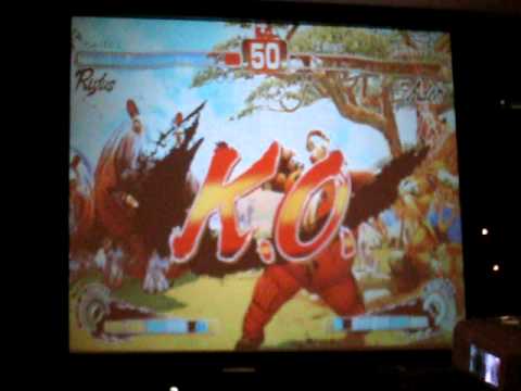 Super StreetFighter 4 - derrace (RU) vs GamerBee (AD)