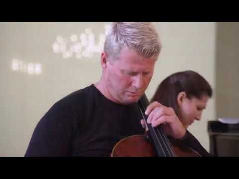 László Fenyö plays Robert Schumann - Adagio and Allegro op. 70