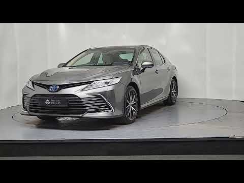 Toyota Camry 2.5 Camry Hybrid Platinum Edition - Image 2