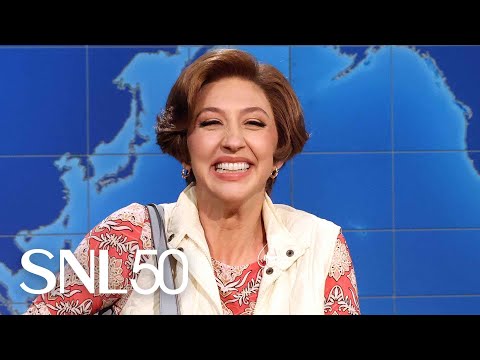Weekend Update: Dianne, The Mom Who's Only Read About New York on Facebook, Gives Tourists Tips -SNL