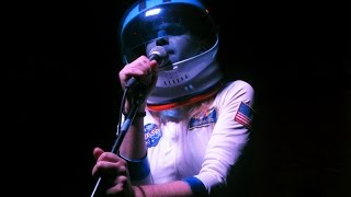 Ariel Pink &quot;Picture Me Gone&quot; LIVE @ Overpass 11.21.14