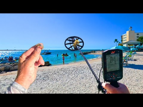 Finding JEWELRY at Clearwater Beach!