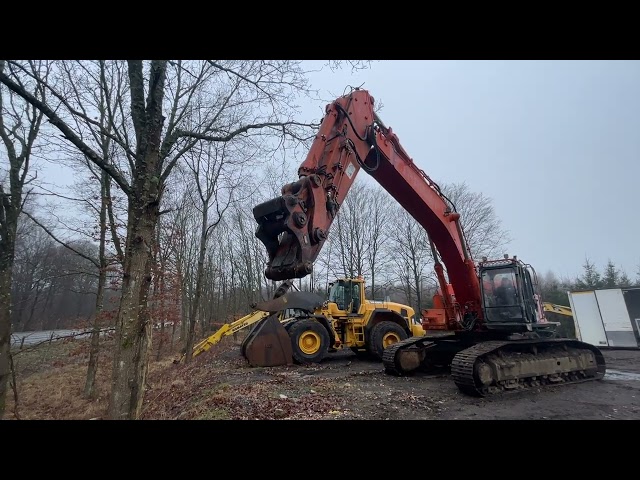 1316339 Crawler excavator Hitachi 2x470 LCH