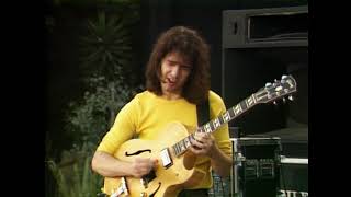 Joni Mitchell - Amelia / Pat&#39;s Solo (Shadows And Light 1979) [Remastered]