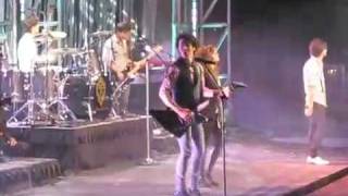 Demi Lovato Feat. Jonas Brothers- On The Line [ Live, HQ]