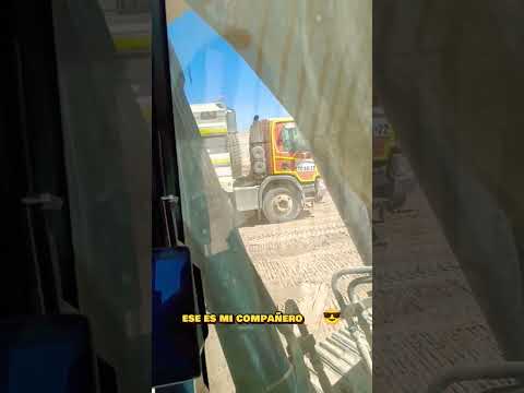 Ese es mi Compañero! ✌🏼😅 #antofagasta #mineria #iquique #calama #escondida #excavator #bhp