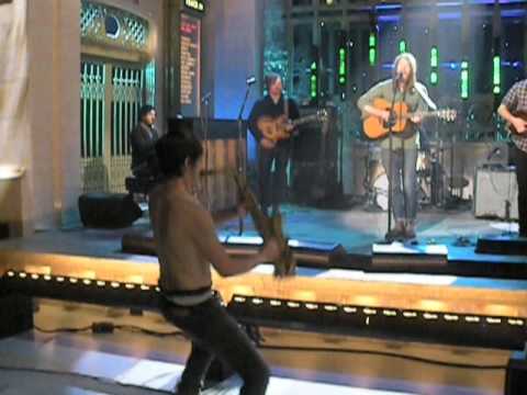 Jorm Dances To Fleet Foxes