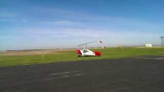 Little Wing LW4 runup in grass--testing pre-rotator and rotor brake.