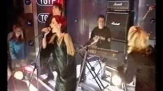 Alisha&#39;s Attic-I am I feel