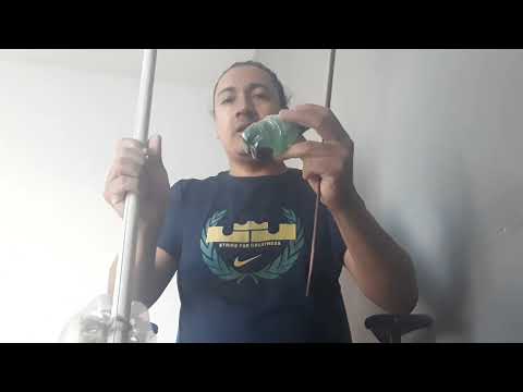 Jogos, brinquedos e brincadeiras (berimbau ecológico)