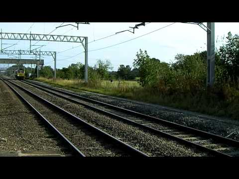 Freightliner 66585 through Acton Bridge 23/09/11
