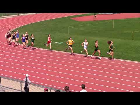 Girls 800m 3rd heat 4 20 Dakota