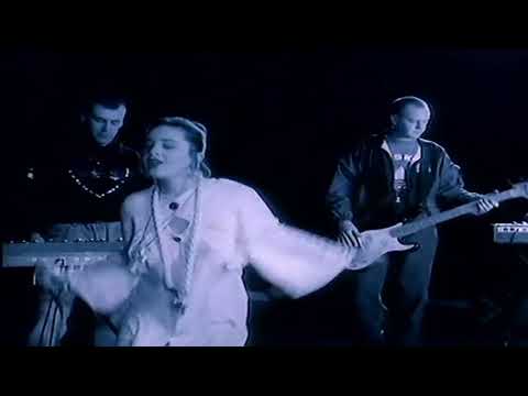 Beats International   Dub Be Good To Me (1990)