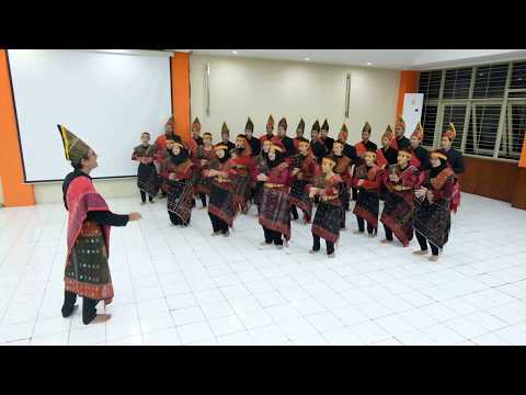 Jinggaswara Itenas Choir - Tardigadingdangdo (Arr. Budi Susanto Yohanes)