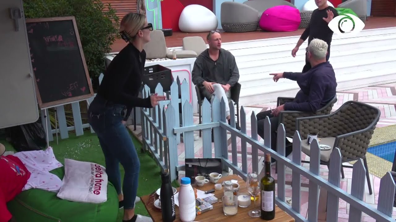 Kristi i merr leje të lyejë thonjtë/ Kejvina: Sa i mirë....