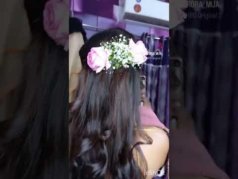 , title : 'Wedding Season Perfect Hairstyle with real flowers 💐/ #hairartistry #easyhairstyle #youtubeshorts'