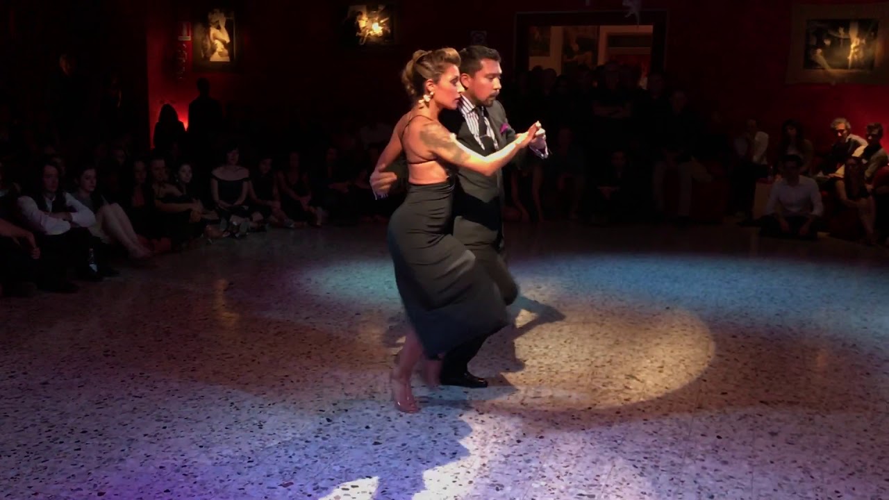 Video thumbnail for Octavio Fernandez e Soledad Larretapia - Arrabal