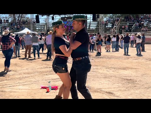 Tremendo corrido que bailo  nuestra amiga Chave junto al pariente  - LOS FLORES DE YUGAY