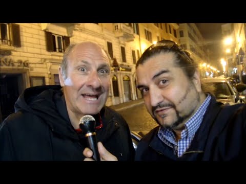 Stefano Masciarelli saluta i fans nei social network con il salutatore