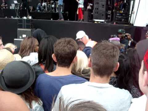 Jay Electronica + The Bullitts + the Crowd, Big Chill 2011