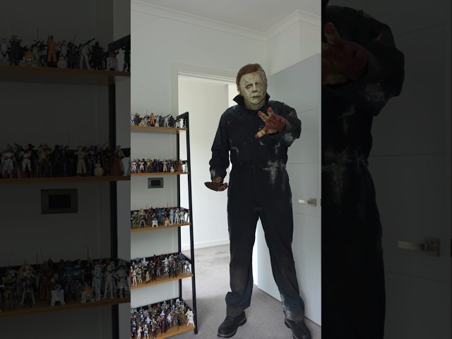 Vídeo relacionado con HarnyLoom Disfraz Michael Adulto, Terror Asesino Mono Halloween Hombres con Mascara Michael Halloween Cosplay (XL)