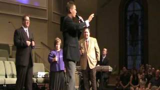 The Perrys sing "If You Knew Him"