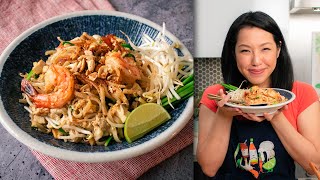 How to Make Authentic Pad Thai in 5 Mins! + Pad Th