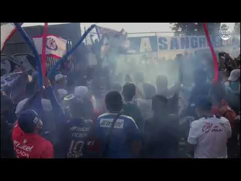 "Pasillo â€¢ La Sangre Azul â€¢ Cruz Azul vs Tigres" Barra: La Sangre Azul &bull; Club: Cruz Azul