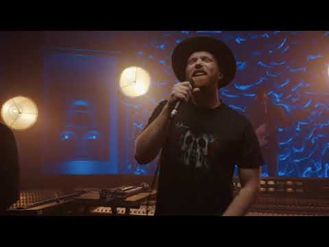 Sam Tinnesz - Overcome (feat. Que Parks) - Live From Dark Horse Studio