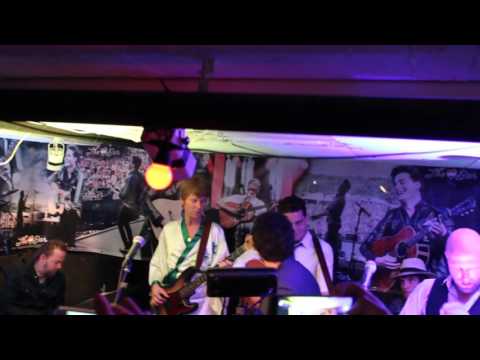 ESCKAZ in Stockholm: Amir - Une belle histoire (Douwe Bob bar opening)