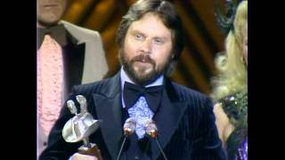 Moe Bandy Wins Song of the Year For &quot;It&#39;s A Cheatin&#39; Situation&quot; - ACM Awards 1980