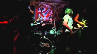 Azrael - Entre La Espada Y La Pared - Badajoz, sala Metalarium, 26 de Octubre 2013