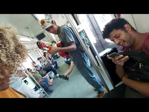 Mc Estudante E Stanley Castro - muita rima no vagão