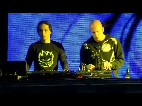 Infected Mushroom & Yahel   Live on Radio 99 2004