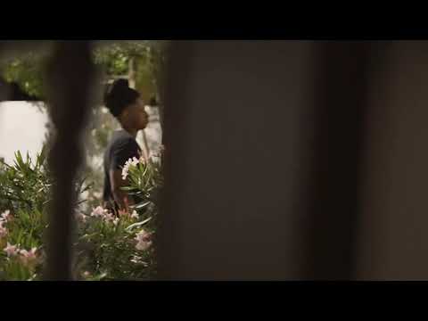 Doloo - smoke (Official Video)