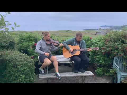 Between Islands: Shetland Tunes Maggie Adamson & Arthur Nicholson