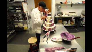 preview picture of video 'The Secret Chocolatier Strawberry Fudge Wedding Cake Timelapse'