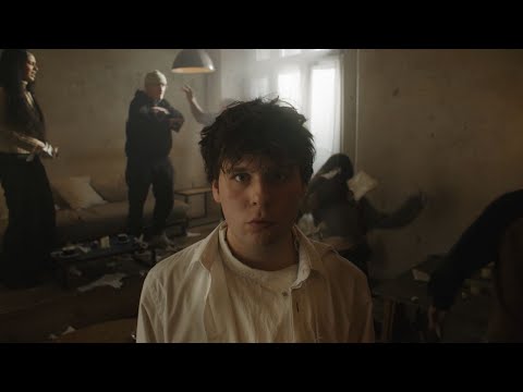 mathi - seht ihr nicht (Official Video)