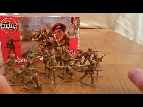 Plastic Soldier Review: AIRFIX 1:32 BRITISH PARATROOPS