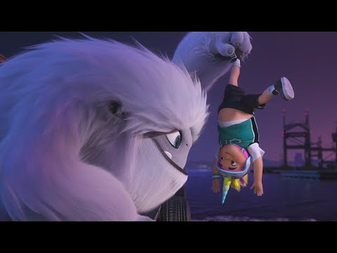 There's A Yeti on the Roof?! ❄️ Abominable | Animal Friends