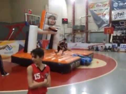 Ciro en el Campeonato de volcadas del Super 8 (1er Puesto)