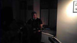 Video Comar - Medvěd / destroy punk-folk pro děti