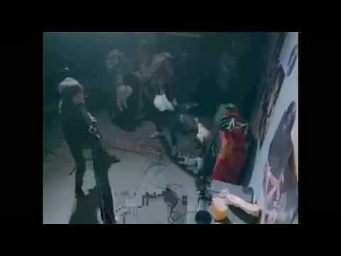 Run DMC ft. Aerosmith - Walk This Way